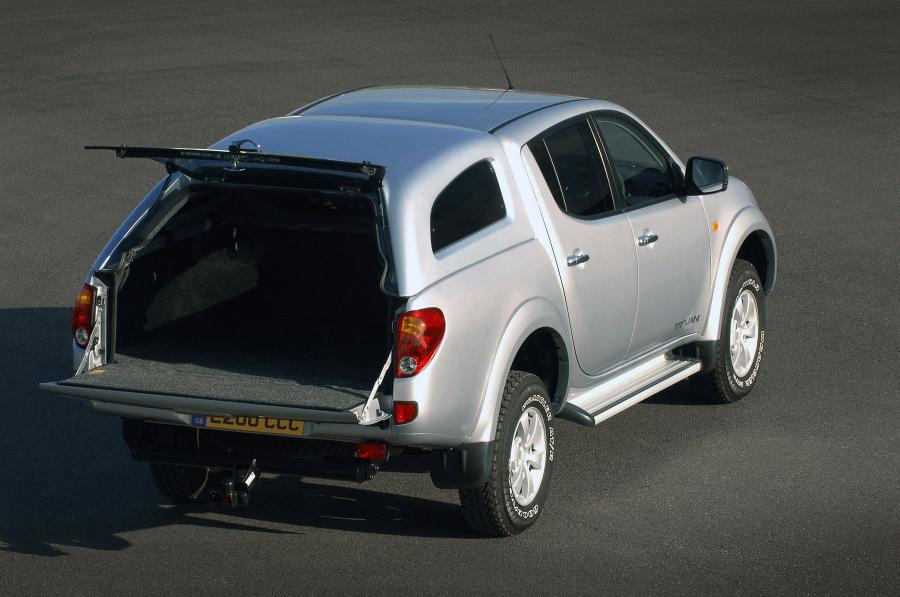  Mitsubishi L200 Trojan 2009 года  (фото 4 из 11)